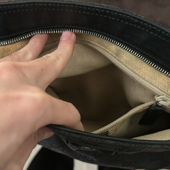 No use anymore.
There have signs of use. Need to clean inside. - Picture 5 of 6